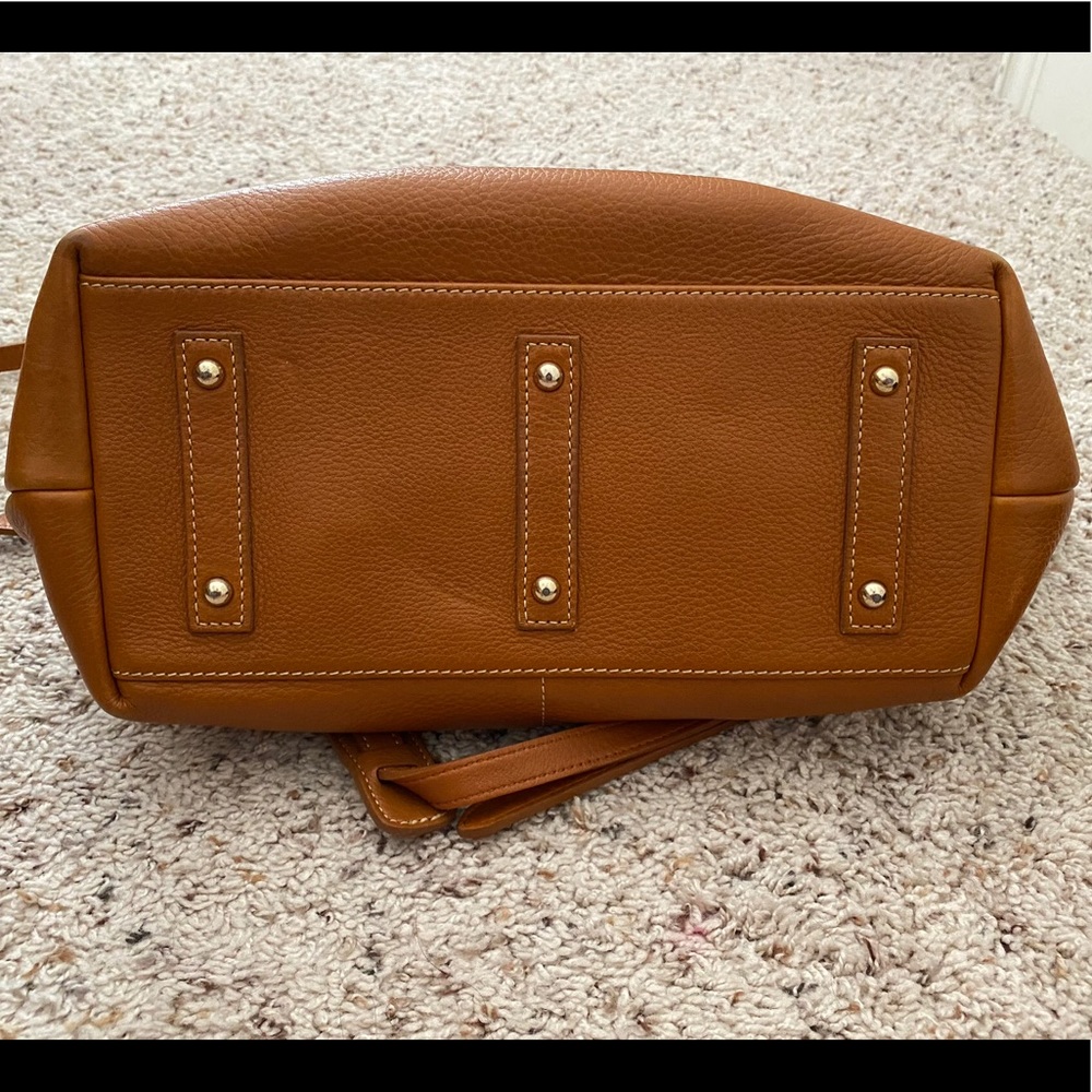 Like New Dooney & Bourke Top Handle Bag - Picture 8 of 9